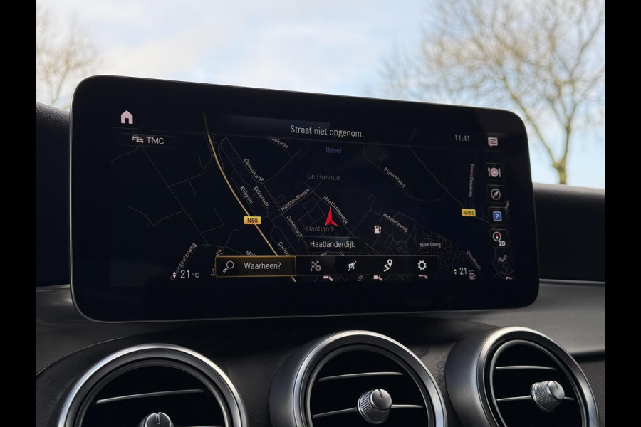 Mercedes-Benz GLC 300e 4MATIC AMG | Navi | Panorama | Trekhaak | Burmester |