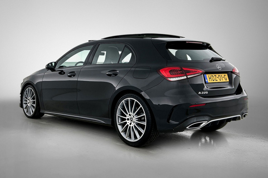 Mercedes-Benz A-Klasse 220 Premium Plus AMG-Line(Goed OnderH, Panorama, Carplay, Stoelen, StoelV, Camera, Navi, Etc)