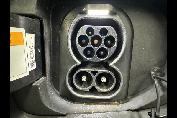 Kia e-Niro DynamicLine 64 kWh SOH 100%/Camera/Navi/