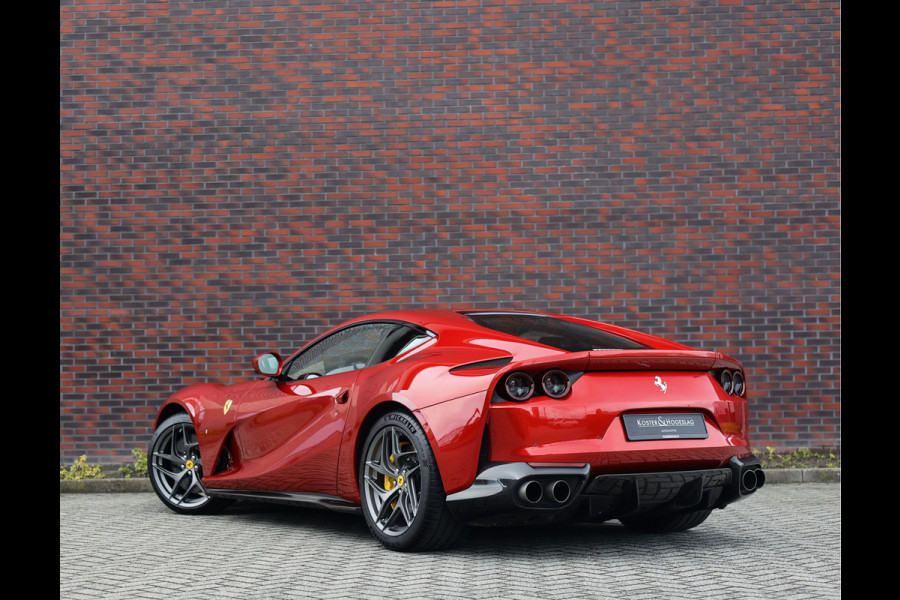Ferrari 812 Superfast 6.5 V12 HELE | Rosso Fuoco - New Power - Lift - JBL