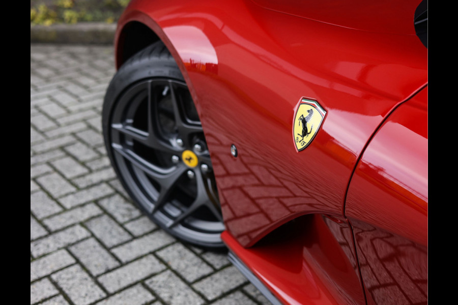 Ferrari 812 Superfast 6.5 V12 HELE | Rosso Fuoco - New Power - Lift - JBL