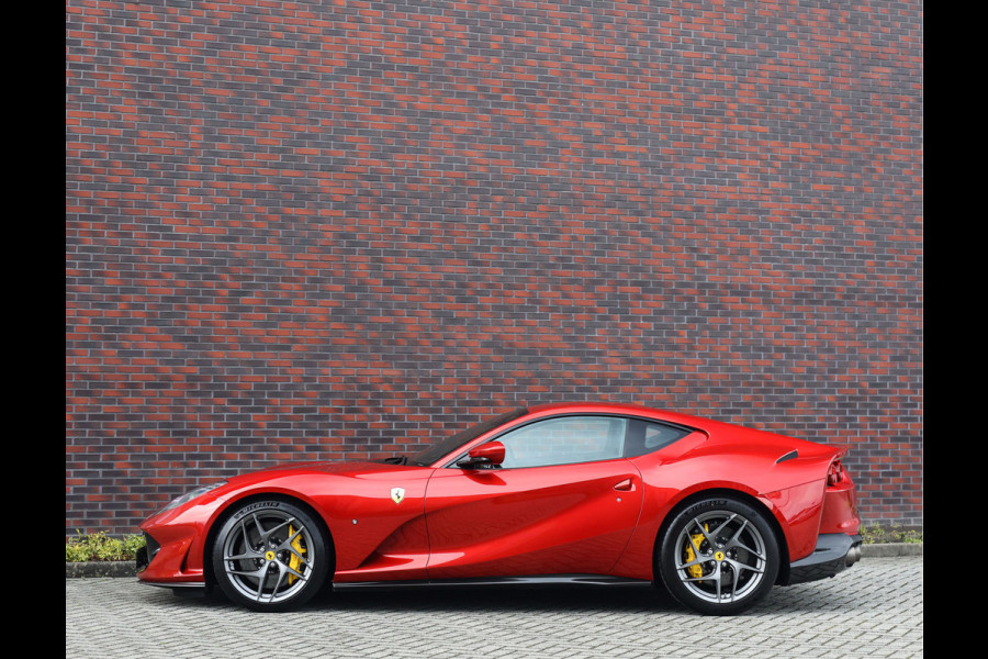 Ferrari 812 Superfast 6.5 V12 HELE | Rosso Fuoco - New Power - Lift - JBL