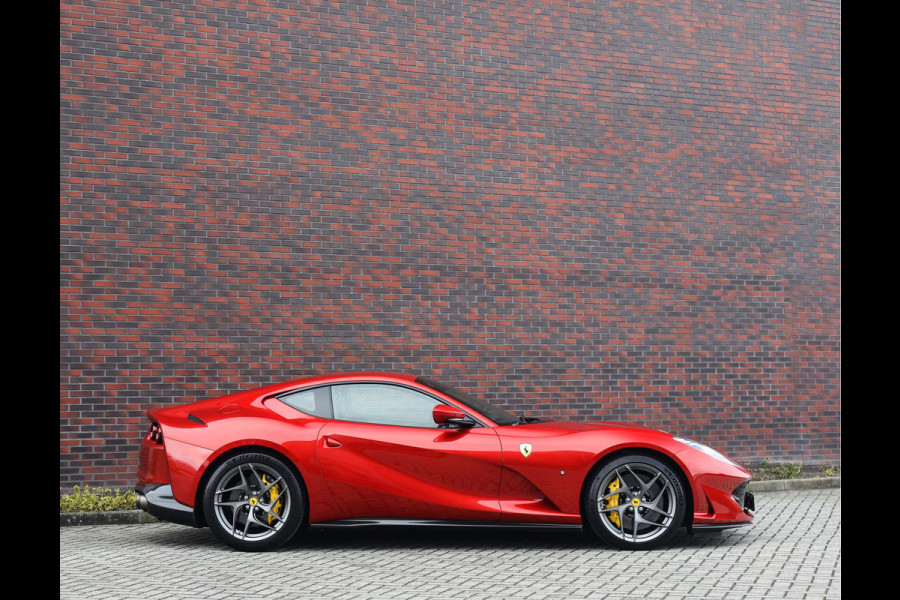 Ferrari 812 Superfast 6.5 V12 HELE | Rosso Fuoco - New Power - Lift - JBL