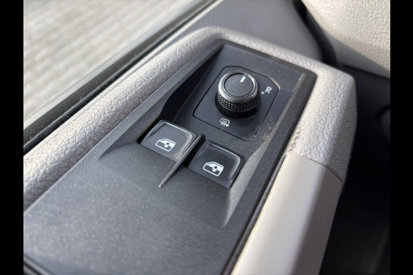 Volkswagen Crafter 2.0 TDI L4H3*A/C*CRUISE*CAM*CARPLAY*3PERS*IMPERIAA