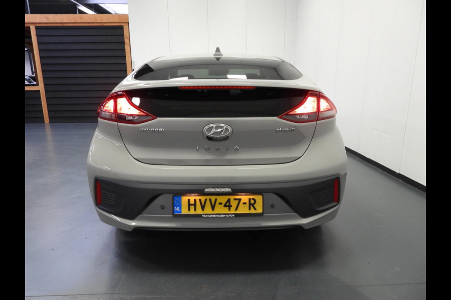 Hyundai IONIQ 1.6 GDi PHEV Plug-In i-Motion NAVI-APP/CAMERA/CLIMA/16"LMV!