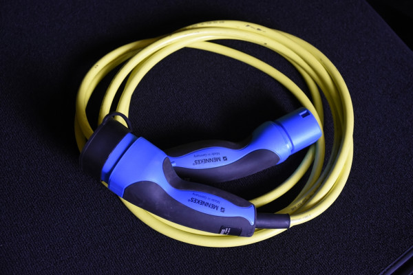 Volvo XC40 1.5 T5 Recharge R-Design *1ste Eigenaar*Panoramadak*Trekhaak*