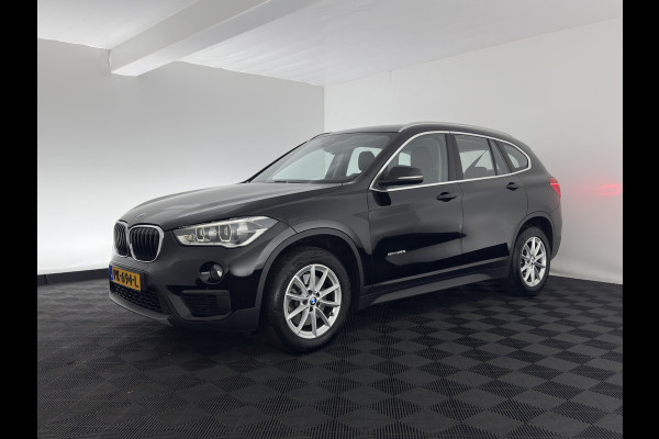 BMW X1 sDrive20i Executive (INCL-BTW) Aut. *LED-LIGHTS | NAVI-FULLMAP | COMFORT-SEATS | ECC | PDC | CRUISE | TOWBAR | 17''ALU*