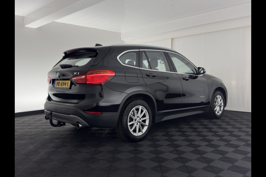 BMW X1 sDrive20i Executive (INCL-BTW) Aut. *LED-LIGHTS | NAVI-FULLMAP | COMFORT-SEATS | ECC | PDC | CRUISE | TOWBAR | 17''ALU*