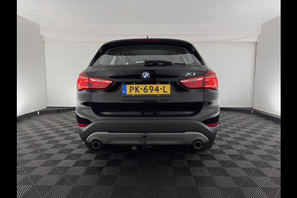 BMW X1 sDrive20i Executive (INCL-BTW) Aut. *LED-LIGHTS | NAVI-FULLMAP | COMFORT-SEATS | ECC | PDC | CRUISE | TOWBAR | 17''ALU*