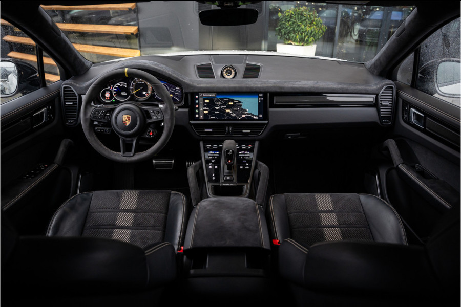 Porsche Cayenne Coupé 4.0 Turbo GT - Individual | Sport Chrono | Luchtvering | HUD