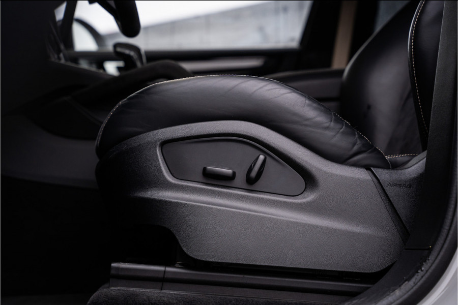 Porsche Cayenne Coupé 4.0 Turbo GT - Individual | Sport Chrono | Luchtvering | HUD