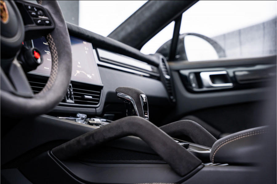 Porsche Cayenne Coupé 4.0 Turbo GT - Individual | Sport Chrono | Luchtvering | HUD