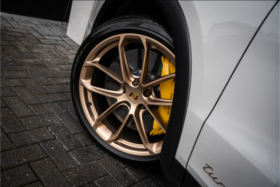 Porsche Cayenne Coupé 4.0 Turbo GT - Individual | Sport Chrono | Luchtvering | HUD