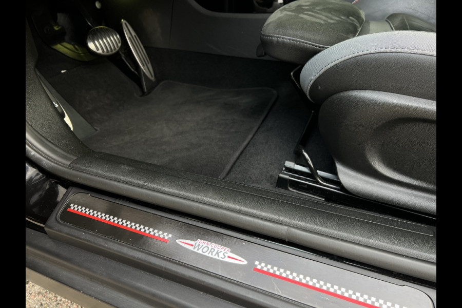 MINI Clubman 2.0 JCW ALL4 Chili Chili F1, PANODAK, HARMAN KARDON, VOL OPTIES!