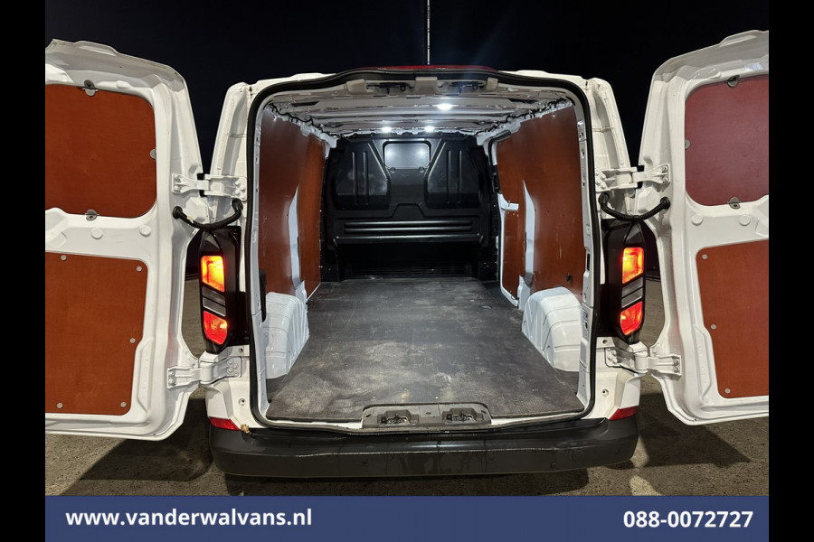 Ford Transit Custom 2.0 TDCI 136pk L2H1 Euro6 Airco | Camera | LED | Apple Carplay | Android Auto | Cruisecontrol Verwarmde voorruit, Parkeersensoren, Bijrijdersbank