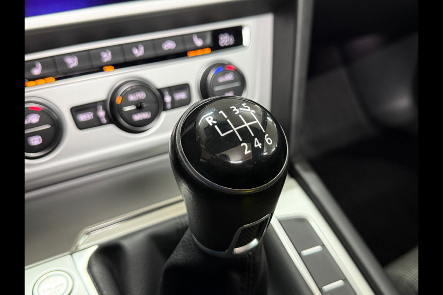 Volkswagen Passat Variant 1.4 TSI ACT Highline | Pano | Navi | Massagestoel | Camera | LED | Adaptive Cruise