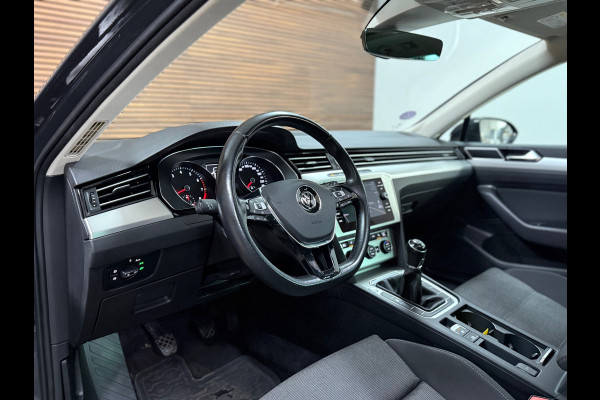 Volkswagen Passat Variant 1.4 TSI ACT Highline | Pano | Navi | Massagestoel | Camera | LED | Adaptive Cruise