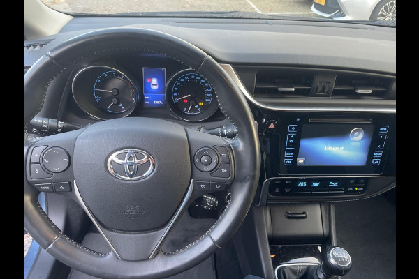 Toyota Auris 1.2T Energy | Camera | Airco | Dealer onderhouden | Afneembare trekhaak