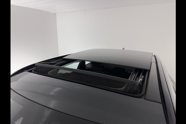 Jaguar F-Pace 2.0 Portfolio Black-line AWD 25d (INCL-BTW) Aut. *PANO | HEAD-UP | LUXURY-LEATHER | BLIND-SPOT | MERIDIAN-SOUND | HEATED-SPORTSEATS | NAVI-FULLMAP | KEYLESS | CAMERA | ECC | CARPLAY | SHIFT-PADDLES | PDC | LANE-ASSIST | ...