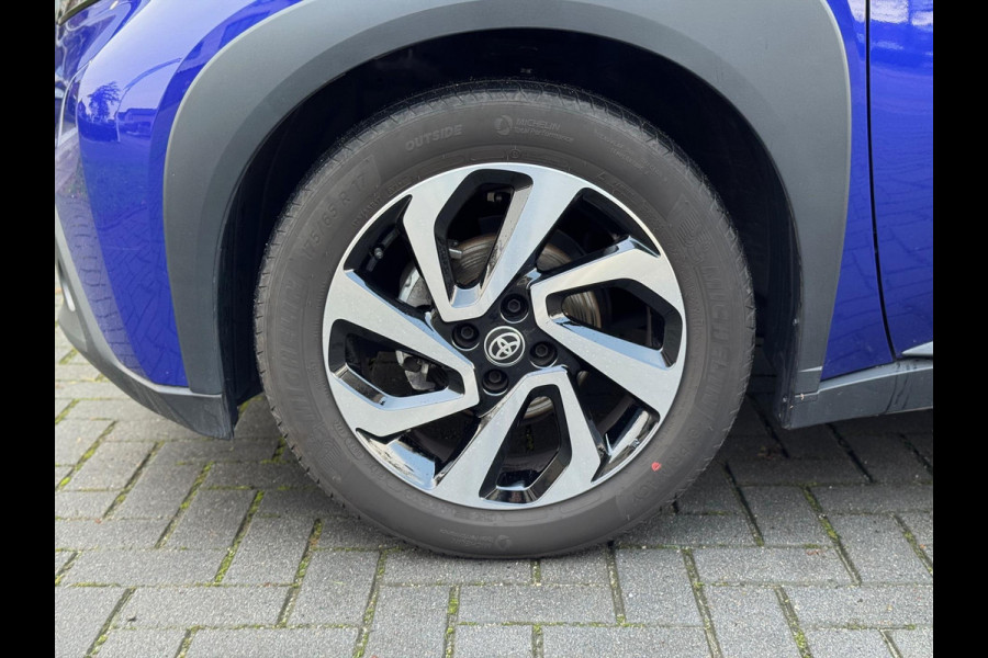 Toyota Aygo X 1.0 VVT-i MT Pulse Bi-tone | Juniper blue, 17 inch, Privacy glass, Apple CarPlay/Android auto, Airconditioning, Parkeercamera