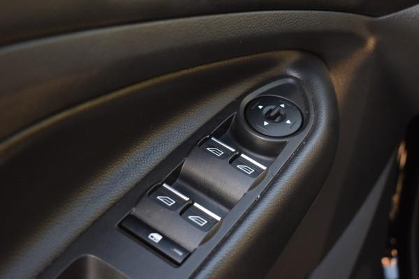 Ford Kuga 150PK EcoBoost ST-LINE SPORT CAMERA/TREKHAAK/SONY-AUDIO