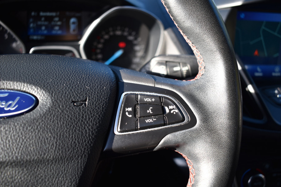 Ford Kuga 150PK EcoBoost ST-LINE SPORT CAMERA/TREKHAAK/SONY-AUDIO