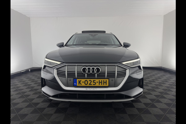 Audi e-tron 55 quattro Business edition Plus 95 kWh [ 3-Fase ] {SOH-88%} (INCL-BTW) *PANO | LUXURY-LEATHER | ADAPTIVE-CRUISE | FULL-LED | DIGI-COCKPIT | KEYLESS | MEMORY-PACK | CAMERA | NAVI-FULLMAP | SHIFT-PADDLES | DAB+ | COMFORT-SEATS | 20''ALU*