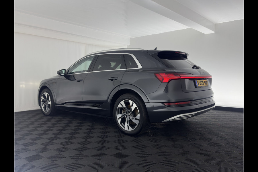 Audi e-tron 55 quattro Business edition Plus 95 kWh [ 3-Fase ] {SOH-88%} (INCL-BTW) *PANO | LUXURY-LEATHER | ADAPTIVE-CRUISE | FULL-LED | DIGI-COCKPIT | KEYLESS | MEMORY-PACK | CAMERA | NAVI-FULLMAP | SHIFT-PADDLES | DAB+ | COMFORT-SEATS | 20''ALU*
