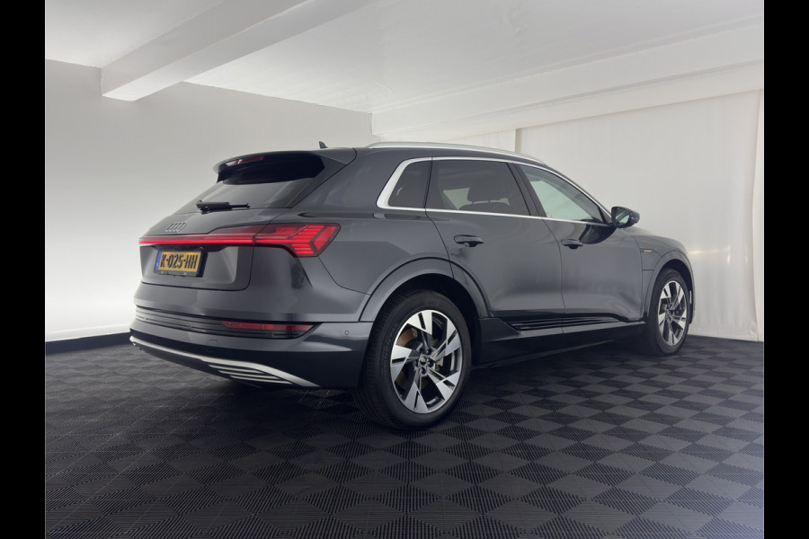 Audi e-tron 55 quattro Business edition Plus 95 kWh [ 3-Fase ] {SOH-88%} (INCL-BTW) *PANO | LUXURY-LEATHER | ADAPTIVE-CRUISE | FULL-LED | DIGI-COCKPIT | KEYLESS | MEMORY-PACK | CAMERA | NAVI-FULLMAP | SHIFT-PADDLES | DAB+ | COMFORT-SEATS | 20''ALU*