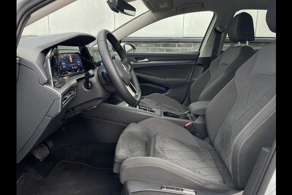 Volkswagen Golf 1.4 eHybrid Style PHEV | Elek. Trekhaak | Q-Light | Carplay | Memory | Navi | Sfeerverlichting