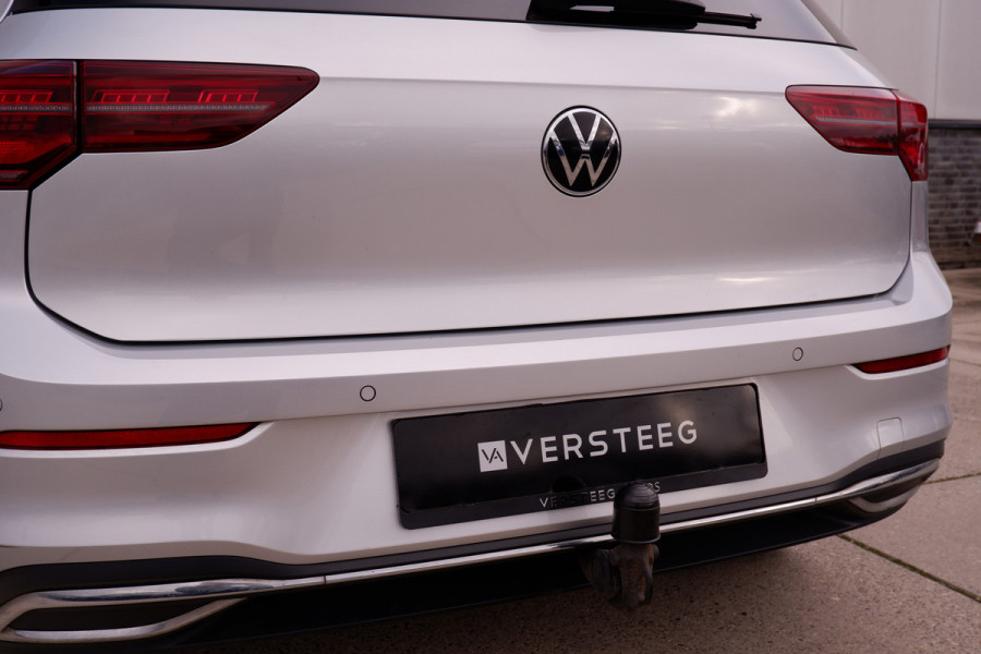Volkswagen Golf 1.4 eHybrid Style PHEV | Elek. Trekhaak | Q-Light | Carplay | Memory | Navi | Sfeerverlichting