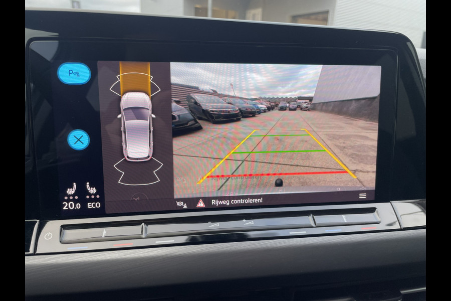 Volkswagen Golf 1.4 eHybrid Style PHEV | Elek. Trekhaak | Q-Light | Carplay | Memory | Navi | Sfeerverlichting