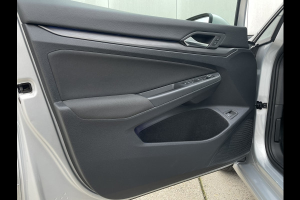 Volkswagen Golf 1.4 eHybrid Style PHEV | Elek. Trekhaak | Q-Light | Carplay | Memory | Navi | Sfeerverlichting