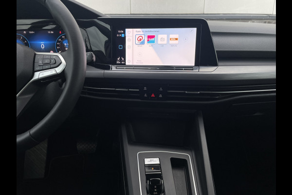Volkswagen Golf 1.4 eHybrid Style PHEV | Elek. Trekhaak | Q-Light | Carplay | Memory | Navi | Sfeerverlichting