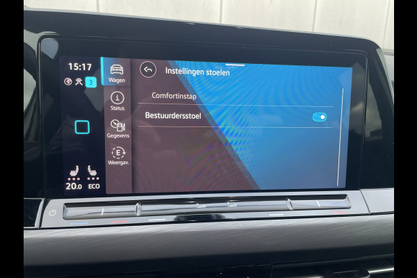 Volkswagen Golf 1.4 eHybrid Style PHEV | Elek. Trekhaak | Q-Light | Carplay | Memory | Navi | Sfeerverlichting