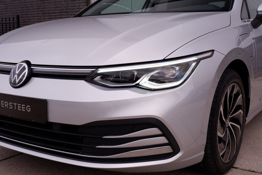 Volkswagen Golf 1.4 eHybrid Style PHEV | Elek. Trekhaak | Q-Light | Carplay | Memory | Navi | Sfeerverlichting