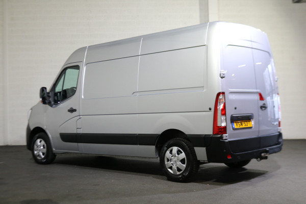 Renault Master 2.3 dCi 135pk L2 H2 Work Edition Airco Navigatie Camera