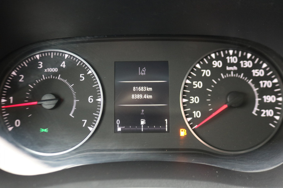 Renault Master 2.3 dCi 135pk L2 H2 Work Edition Airco Navigatie Camera