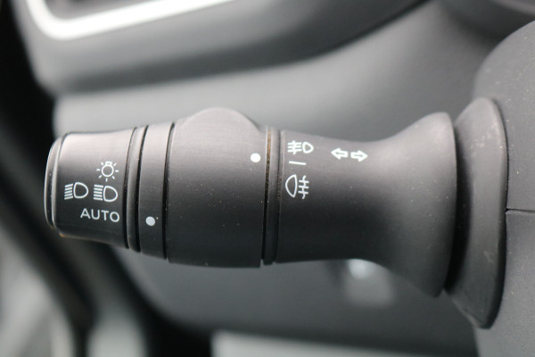 Renault Master 2.3 dCi 135pk L2 H2 Work Edition Airco Navigatie Camera