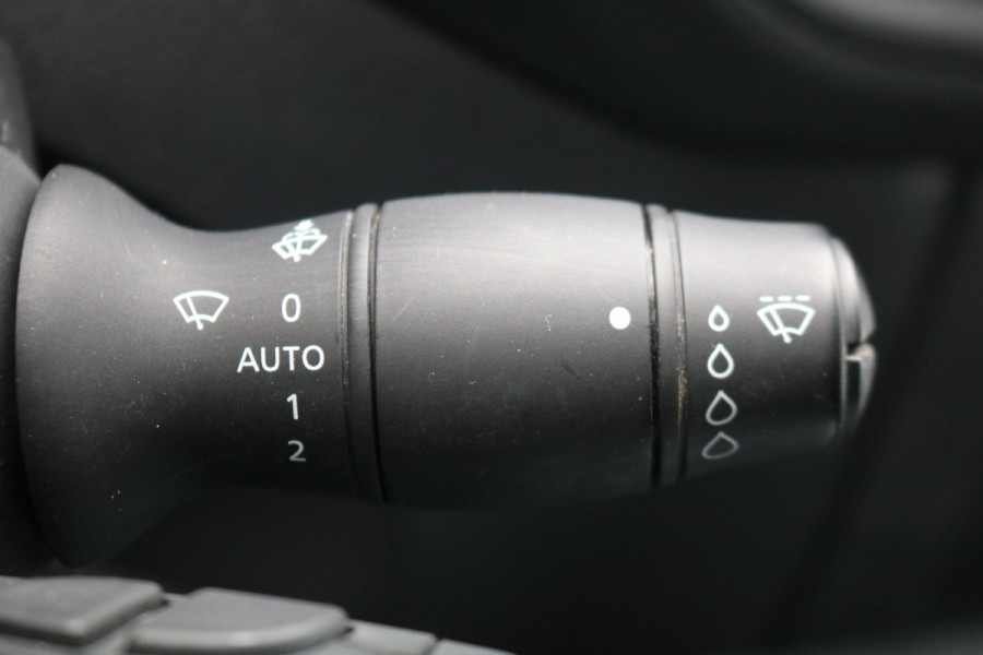 Renault Master 2.3 dCi 135pk L2 H2 Work Edition Airco Navigatie Camera