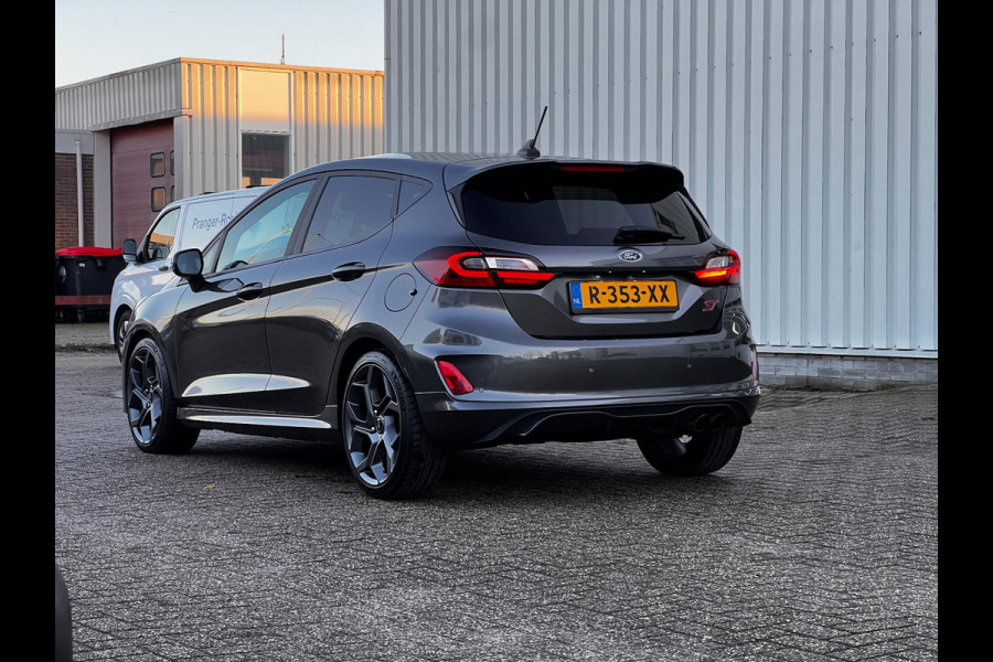 Ford Fiesta 1.5 Ecoboost ST-X 200pk | Winter-pack | Premium audio installatie | Cruise Control