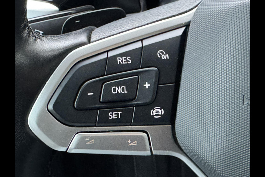 Volkswagen Multivan 1.4 eHybrid L2H1 Life Automaat Climate control Cruise control Navigatie Apple / Android