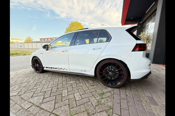 Volkswagen Golf 2.0 TSI GTI Clubsport 45 jahre Akrapovic Nurburgring Harman - Parelmoer wit