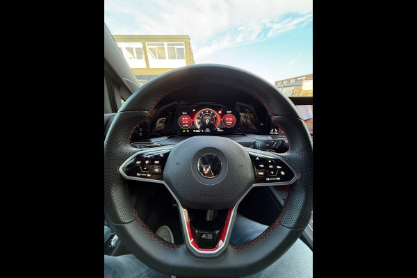 Volkswagen Golf 2.0 TSI GTI Clubsport 45 jahre Akrapovic Nurburgring Harman - Parelmoer wit