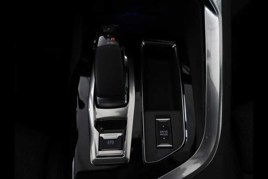 Peugeot 3008 1.6 HYbrid 225 Allure | Panoramadak | Stoelverwarming | Camera | Carplay | Memory | Full LED | Navigatie | Massage | Half leder | PHEV | Plug In