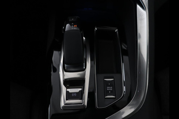 Peugeot 3008 1.6 HYbrid 225 Allure | Panoramadak | Stoelverwarming | Camera | Carplay | Memory | Full LED | Navigatie | Massage | Half leder | PHEV | Plug In