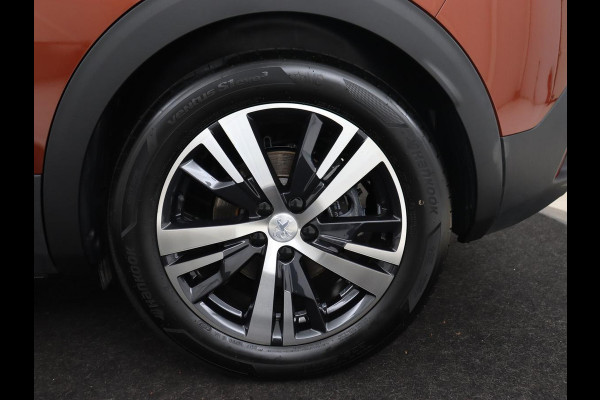 Peugeot 3008 1.6 HYbrid 225 Allure | Panoramadak | Stoelverwarming | Camera | Carplay | Memory | Full LED | Navigatie | Massage | Half leder | PHEV | Plug In