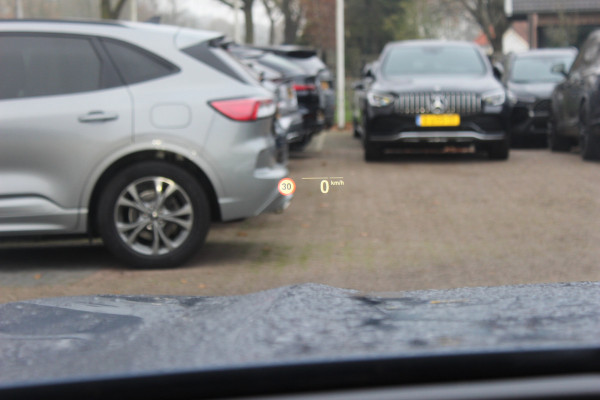 BMW iX3 Executive 80 kWh / SoH 95.5% / Panoramadak / Camera / Head-up / 20'' / Leder / Harman Kardon / Navigatie / Memory seats / Dodehoek / DAB / Stoelverwarming / Cruise Control Adaptief