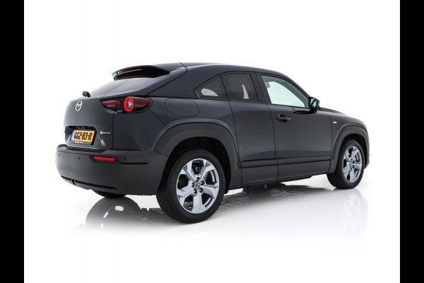 Mazda MX-30 e-SkyActiv EV 145 Advantage 36 kWh ( Fase-3 ) {SOH-100%} Aut. *HEAD-UP | ADAPTIVE-CRUISE | BLIND-SPOT | FULL-LED | HEATED-COMFORTSEATS | CAMERA | KEYLESS | DAB+ | DIGI-COCKPIT | SHIFT-PADDLES | NAVI-FULLMAP | ECC | PRIVACY-GLASS | PDC | 18''ALU*