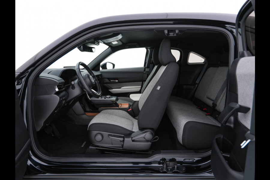 Mazda MX-30 e-SkyActiv EV 145 Advantage 36 kWh ( Fase-3 ) {SOH-100%} Aut. *HEAD-UP | ADAPTIVE-CRUISE | BLIND-SPOT | FULL-LED | HEATED-COMFORTSEATS | CAMERA | KEYLESS | DAB+ | DIGI-COCKPIT | SHIFT-PADDLES | NAVI-FULLMAP | ECC | PRIVACY-GLASS | PDC | 18''ALU*